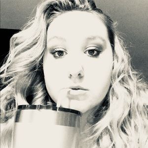 Meet your Posher, Siera